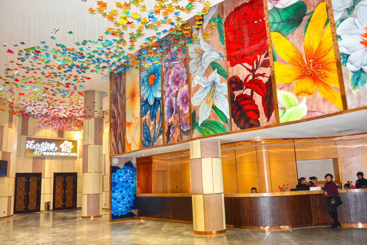 Howard Johnson Flower City Hotel Kunming Kültér fotó