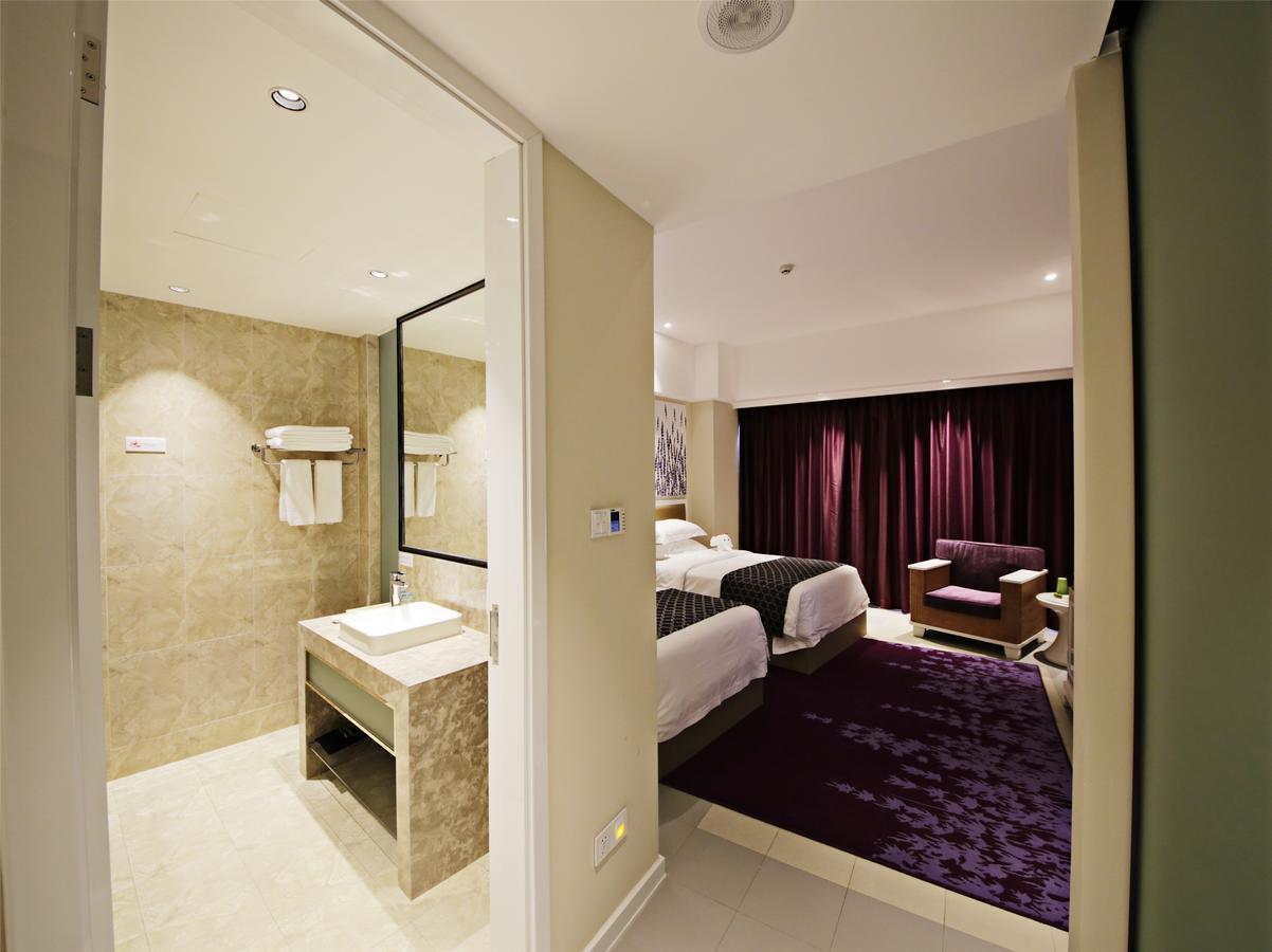 Howard Johnson Flower City Hotel Kunming Kültér fotó