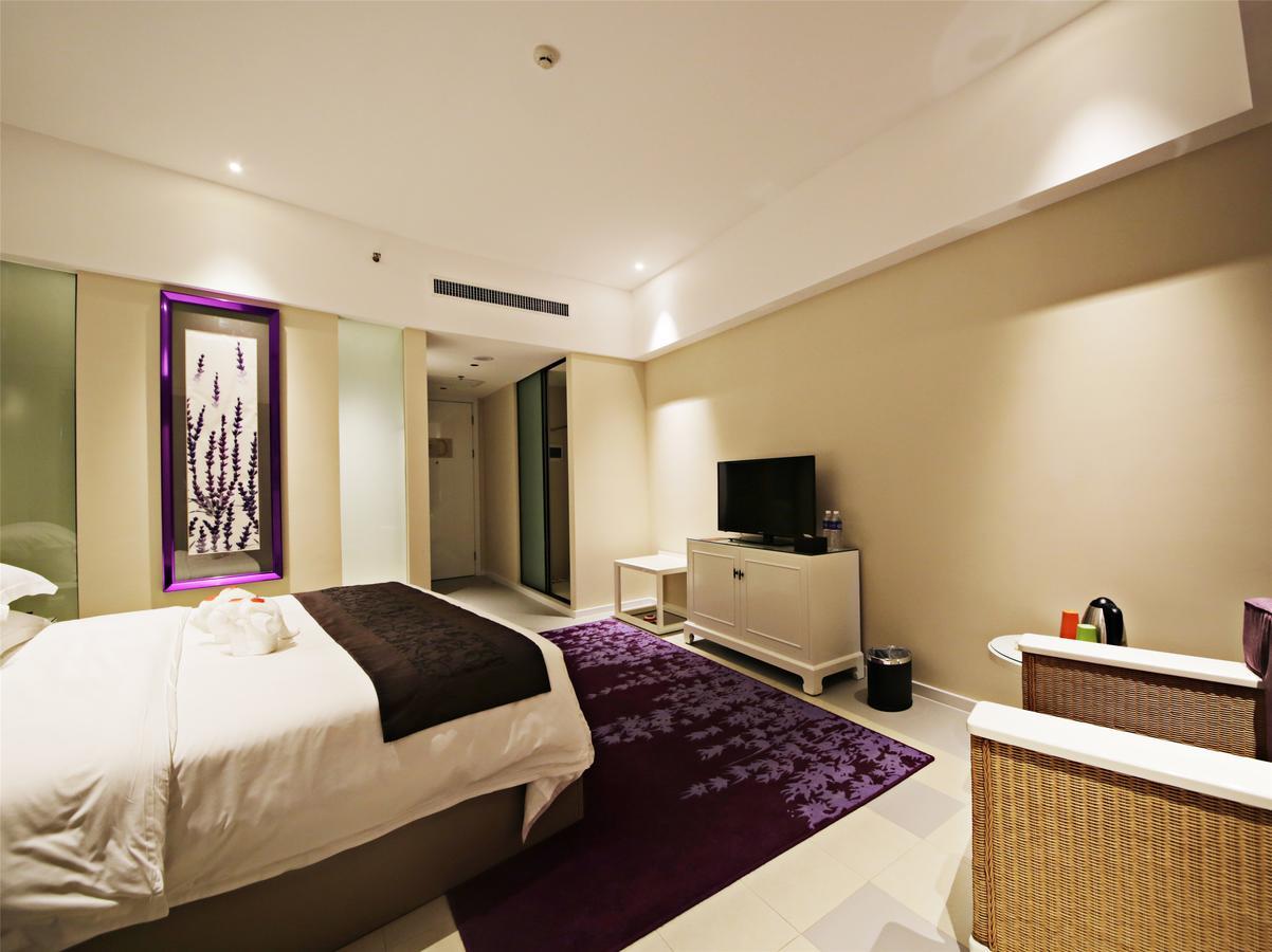 Howard Johnson Flower City Hotel Kunming Kültér fotó