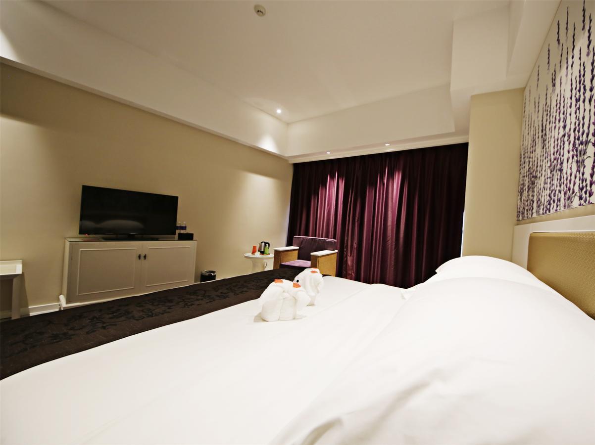 Howard Johnson Flower City Hotel Kunming Kültér fotó