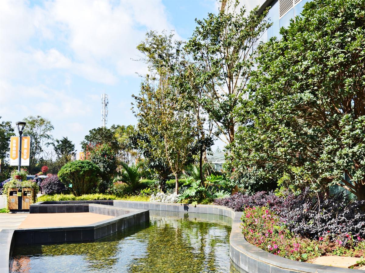 Howard Johnson Flower City Hotel Kunming Kültér fotó